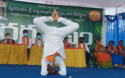 Vinyasa Yoga class